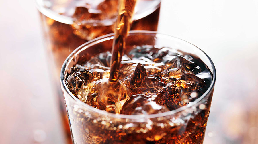 Сахаросодержащие напитки повышают риск развития недержания мочи